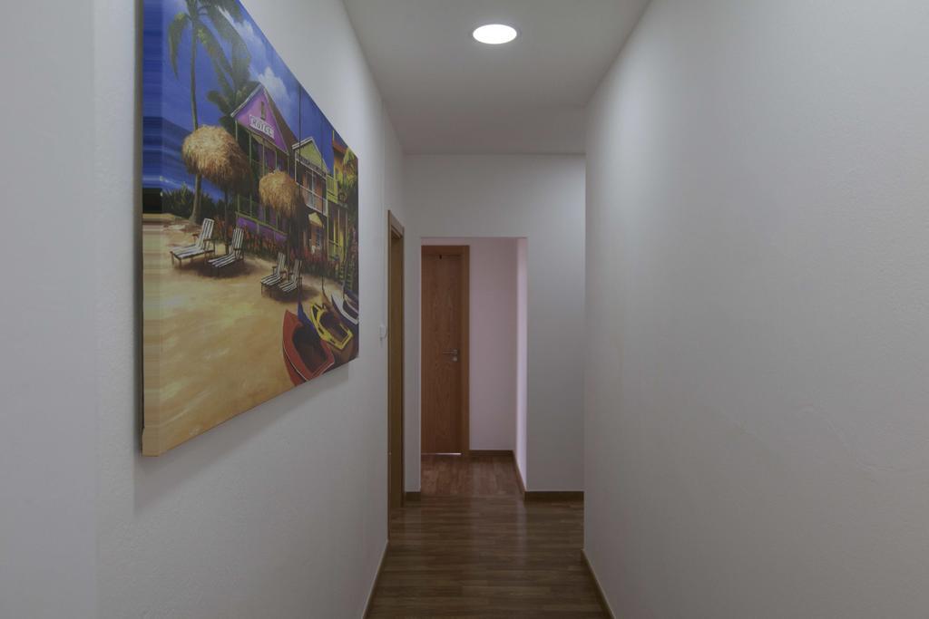 Guest House First Floor Lagos Ngoại thất bức ảnh