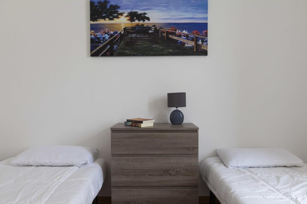 Guest House First Floor Lagos Ngoại thất bức ảnh